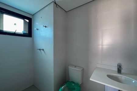 Apartamento à venda com 66m², 2 quartos e 1 vaga Apartamento à venda com 66m², 2 quartos e 1 vagaBanheiro da Suíte