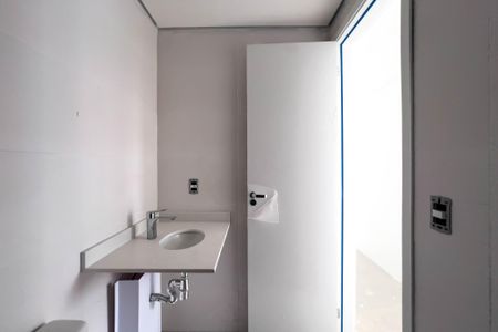 Apartamento à venda com 71m², 2 quartos e 1 vagaBanheiro Social