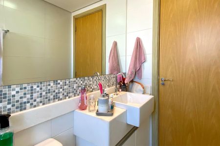 Apartamento à venda com 88m², 3 quartos e 2 vagasBanheiro da Suíte