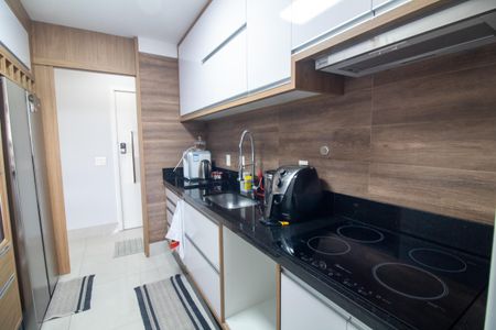 Apartamento para alugar com 81m², 2 quartos e 2 vagas Apartamento para alugar com 81m², 2 quartos e 2 vagasCozinha