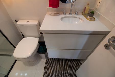 Apartamento para alugar com 81m², 2 quartos e 2 vagas Apartamento para alugar com 81m², 2 quartos e 2 vagasBanheiro