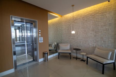 Apartamento para alugar com 81m², 2 quartos e 2 vagas Apartamento para alugar com 81m², 2 quartos e 2 vagasHall Social