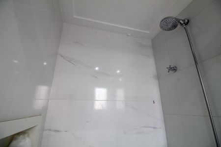 Apartamento para alugar com 81m², 2 quartos e 2 vagas Apartamento para alugar com 81m², 2 quartos e 2 vagasBanheiro da Suíte