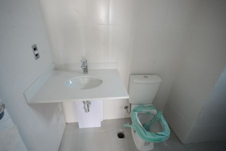 Apartamento à venda com 66m², 2 quartos e 1 vagaBanheiro da Suíte