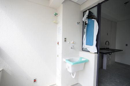 Apartamento à venda com 66m², 2 quartos e 1 vagaÁrea de Serviço