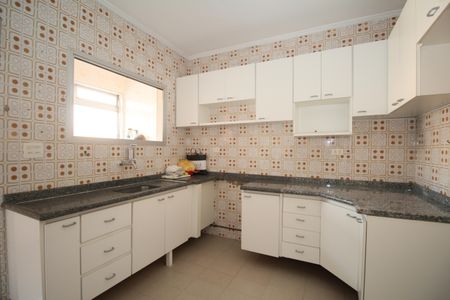 Apartamento à venda com 64m², 2 quartos e sem vagaCozinha - Armários