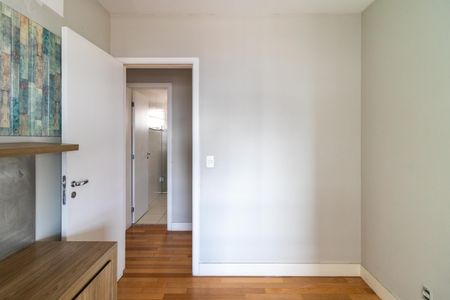 Apartamento à venda com 130m², 4 quartos e 2 vagasQuarto 1
