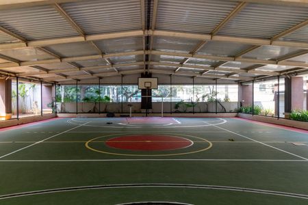 Apartamento à venda com 130m², 4 quartos e 2 vagasÁrea comum - Quadra Poliesportiva