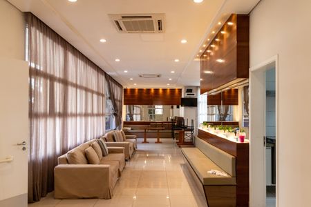 Apartamento à venda com 130m², 4 quartos e 2 vagasÁrea comum - Salão de festas