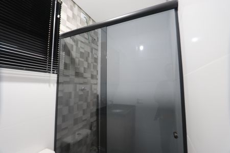 Banheiro de kitnet/studio para alugar com 1 quarto, 27m² em Vila Formosa, São Paulo