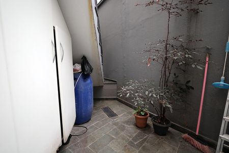 Casa à venda com 278m², 4 quartos e 6 vagasÁrea de Serviço