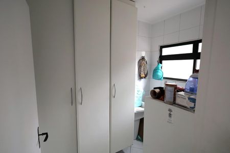 Casa à venda com 278m², 4 quartos e 6 vagasDespensa