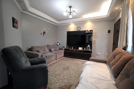 Casa à venda com 278m², 4 quartos e 6 vagasSala