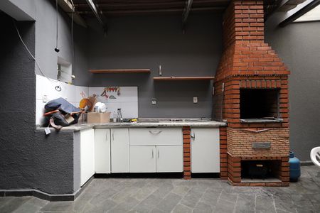 Casa à venda com 278m², 4 quartos e 6 vagasChurrasqueira