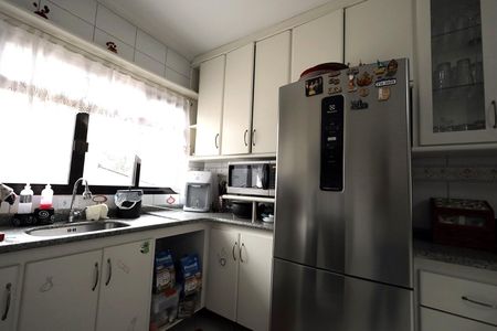 Casa à venda com 278m², 4 quartos e 6 vagasCozinha