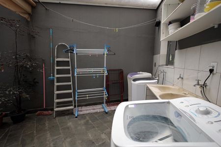 Casa à venda com 278m², 4 quartos e 6 vagasÁrea de Serviço