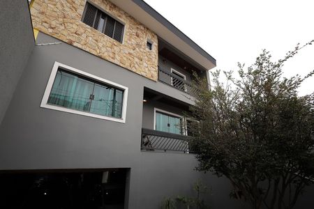 Casa à venda com 278m², 4 quartos e 6 vagasFrente
