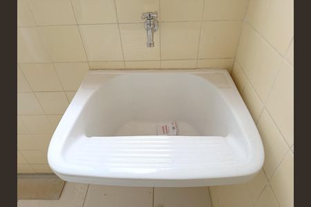 Apartamento à venda com 120m², 2 quartos e 1 vagaÁrea de Serviço