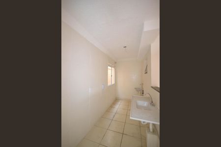 Apartamento para alugar com 42m², 2 quartos e 1 vaga Apartamento para alugar com 42m², 2 quartos e 1 vagaCozinha e Área de Serviço