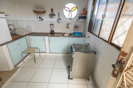 Casa à venda com 250m², 4 quartos e 2 vagasCozinha