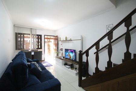 Casa de condomínio à venda com 50m², 2 quartos e 1 vagaSala