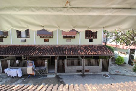 Quarto 1 - Vista de casa de condomínio à venda com 2 quartos, 50m² em Taquara, Rio de Janeiro