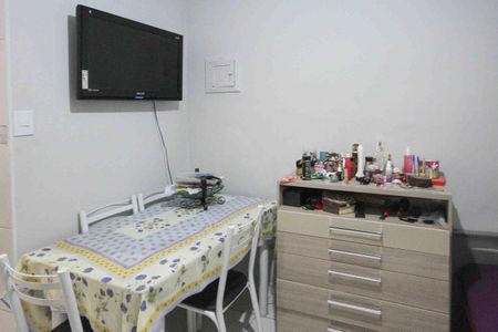 Casa à venda com 160m², 4 quartos e 3 vagas Casa à venda com 160m², 4 quartos e 3 vagasCasa 2 - Sala