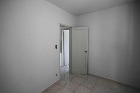 Casa à venda com 160m², 4 quartos e 3 vagas Casa à venda com 160m², 4 quartos e 3 vagasQuarto 02