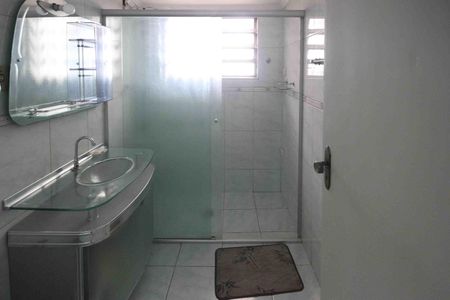 Casa à venda com 160m², 4 quartos e 3 vagas Casa à venda com 160m², 4 quartos e 3 vagasBanheiro