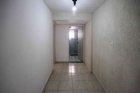 Casa à venda com 160m², 4 quartos e 3 vagas Casa à venda com 160m², 4 quartos e 3 vagasCorredor