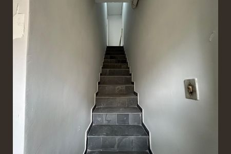 Casa para alugar com 50m², 1 quarto e sem vagaEscada