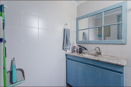 Casa à venda com 165m², 2 quartos e 2 vagasBanheiro Social