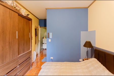 Casa à venda com 165m², 2 quartos e 2 vagasSuíte