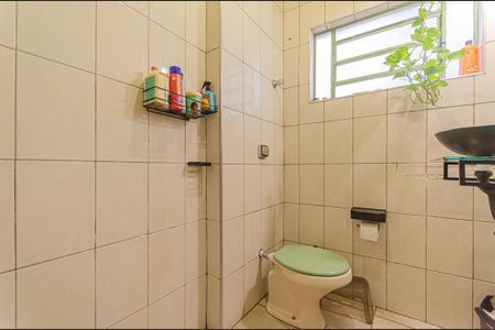 Casa à venda com 165m², 2 quartos e 2 vagasBanheiro da Suíte