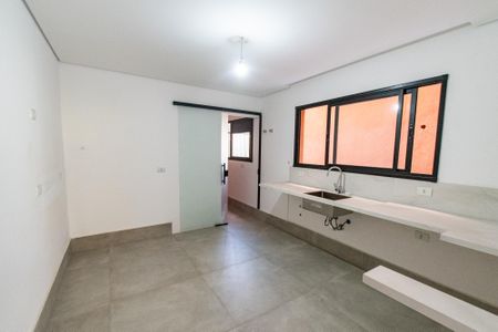 Casa à venda com 220m², 3 quartos e 4 vagas Casa à venda com 220m², 3 quartos e 4 vagasCozinha