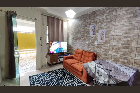 Casa para alugar com 90m², 2 quartos e 2 vagas Casa para alugar com 90m², 2 quartos e 2 vagasSala