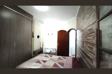 Casa para alugar com 90m², 2 quartos e 2 vagas Casa para alugar com 90m², 2 quartos e 2 vagasQuarto 1