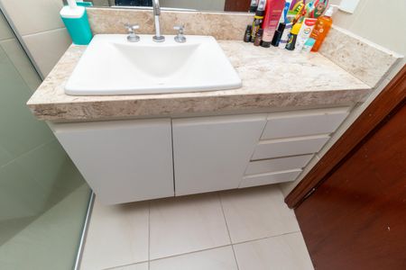 Apartamento para alugar com 115m², 3 quartos e 1 vaga Apartamento para alugar com 115m², 3 quartos e 1 vagaBanheiro