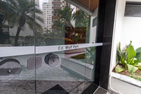 Apartamento para alugar com 115m², 3 quartos e 1 vaga Apartamento para alugar com 115m², 3 quartos e 1 vagaFachada