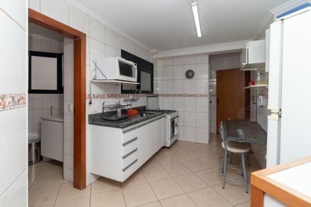 Apartamento para alugar com 115m², 3 quartos e 1 vaga Apartamento para alugar com 115m², 3 quartos e 1 vagaCozinha
