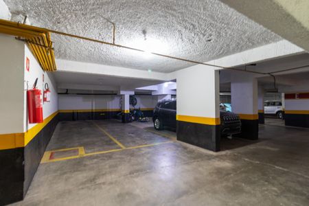 Apartamento para alugar com 115m², 3 quartos e 1 vaga Apartamento para alugar com 115m², 3 quartos e 1 vagaGaragem