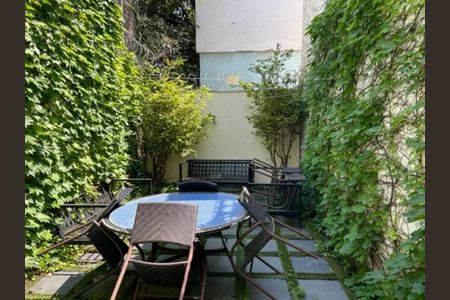 Foto 06 de casa à venda com 2 quartos, 98m² em Jardim Europa, São Paulo