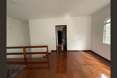 Casa para alugar com 406m², 4 quartos e 6 vagasSala