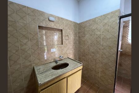 Casa para alugar com 406m², 4 quartos e 6 vagasBanheiro da Suíte 1