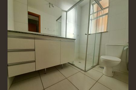 Apartamento para alugar com 9000m², 3 quartos e 2 vagas Apartamento para alugar com 9000m², 3 quartos e 2 vagasBanheiro da Suíte