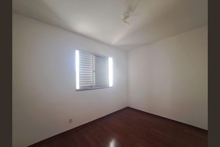 Apartamento para alugar com 9000m², 3 quartos e 2 vagas Apartamento para alugar com 9000m², 3 quartos e 2 vagasSuíte