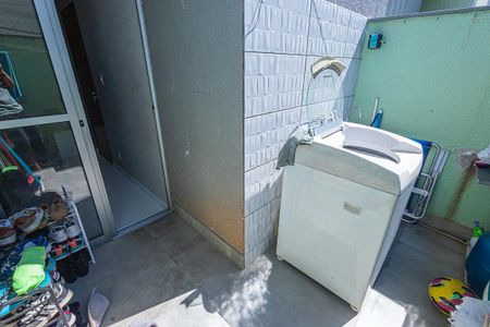 Apartamento à venda com 75m², 3 quartos e 1 vagaÁrea de Serviço