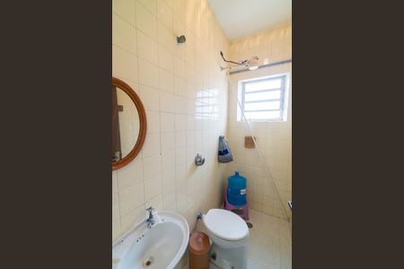 Casa à venda com 147m², 3 quartos e 2 vagas Casa à venda com 147m², 3 quartos e 2 vagasBanheiro de serviço