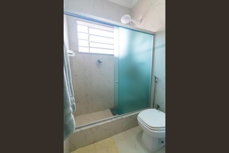 Casa à venda com 147m², 3 quartos e 2 vagas Casa à venda com 147m², 3 quartos e 2 vagasBanheiro Social Detalhe