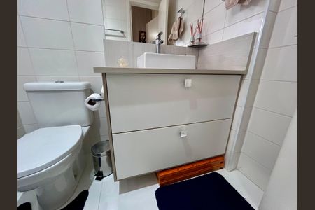 Apartamento à venda com 86m², 2 quartos e 2 vagasBanheiro da Suíte 2